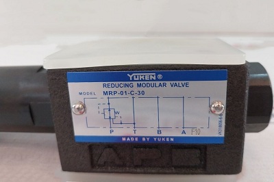 日本油研疊加式減壓閥MRP-01-C-30,MRP-03-H-30型號(hào)，參數(shù)說明書